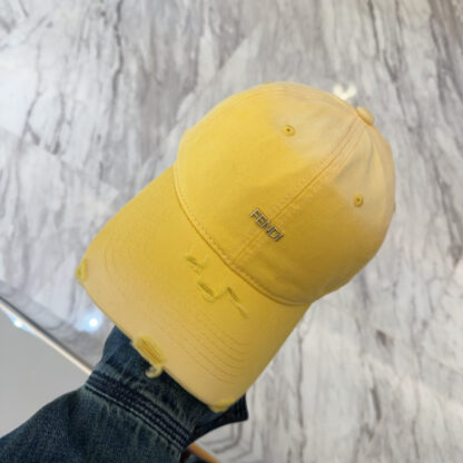 Fendi stylish simple baseball cap - Image 7