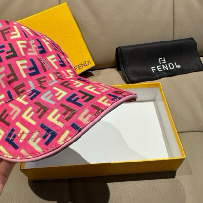 Fendi stylish breathable versatile baseball cap - Image 7