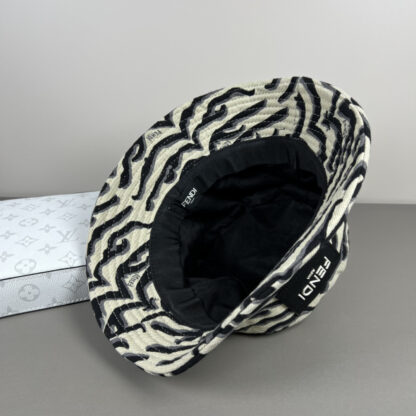 Fendi new denim bucket hat - Image 7