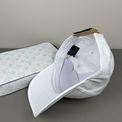 Fendi casual simple baseball cap - Image 7