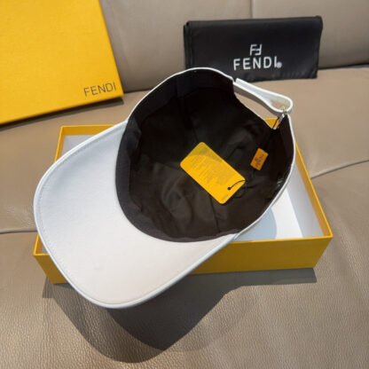 Fendi stylish embroidered baseball cap - Image 7