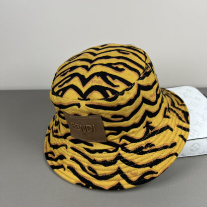 Fendi new denim bucket hat - Image 7