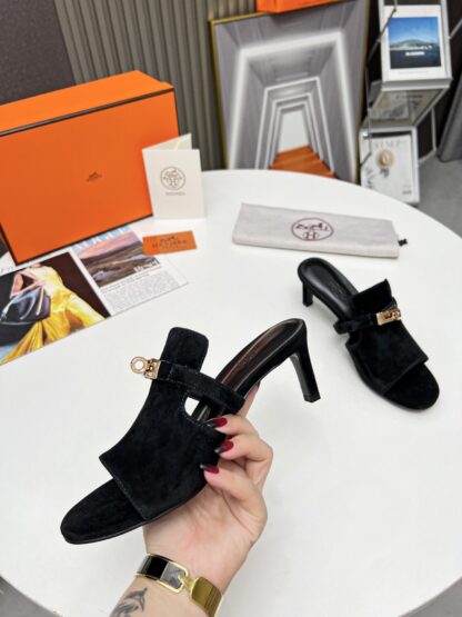 Hermès new handmade black suede stiletto sandals - Image 4