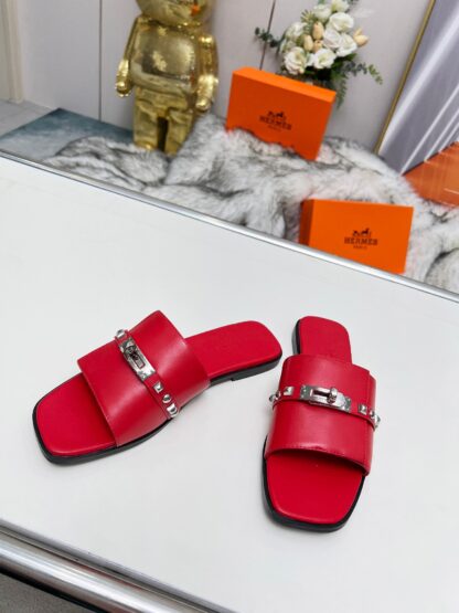 Hermès new spring and summer red flat sandals with a heel height of 1cm - Image 6