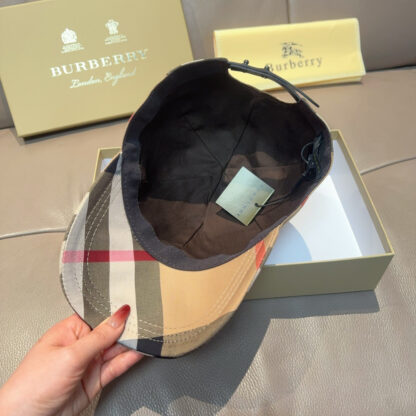 Burberry Classic Slouch Baseball Cap - Image 7