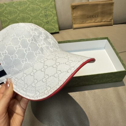 Gucci baseball cap for men and women - Image 6