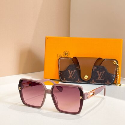 LOUIS VUITTON Fashion Sunglasses - Image 7
