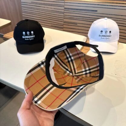 Burberry Classic Slouch Baseball Cap - Image 7