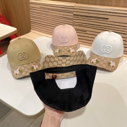 Gucci Unisex Baseball Cap - Image 6