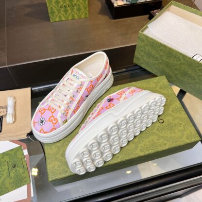 Gucci early spring casual sneakers - Image 7