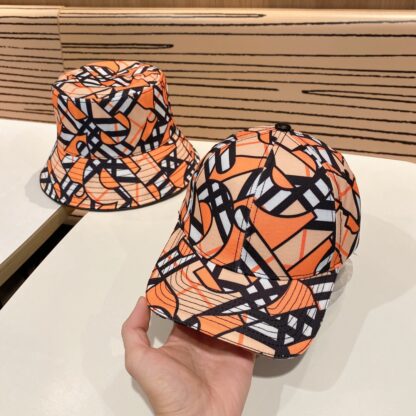 Burberry Classic Casual Fashion Bucket Hat - Image 7