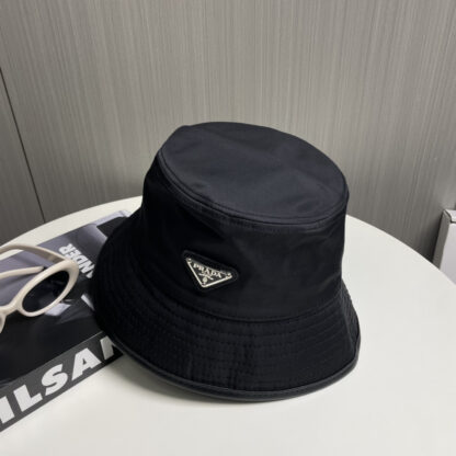 Prada's new bucket hat for spring and summer - Image 6