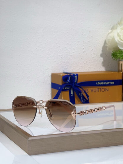 LOUIS VUITTON Fashion Sunglasses - Image 7
