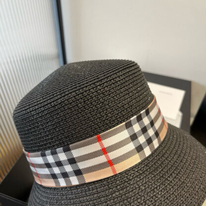 Burberry Bucket Hat Sunshade - Image 7