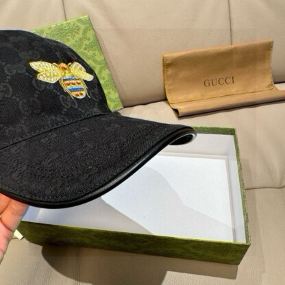 Gucci bee embroidered baseball cap - Image 6