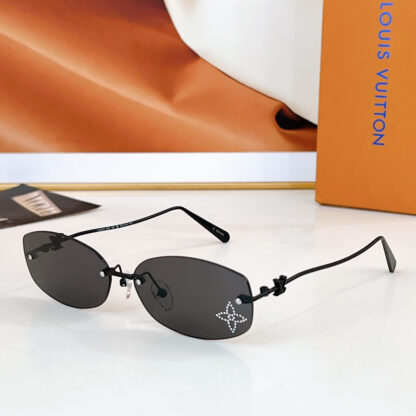LOUIS VUITTON Fashion Sunglasses - Image 7