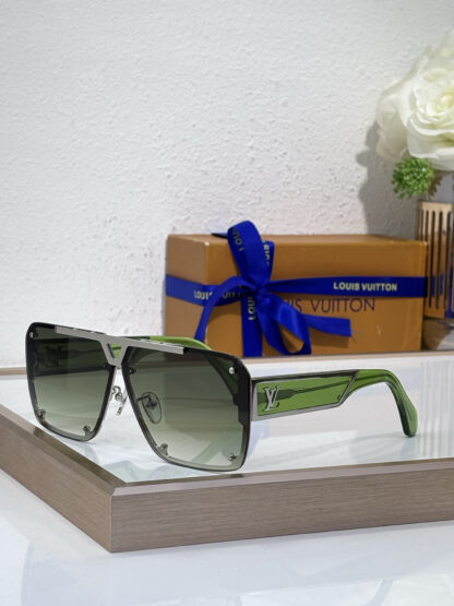 LOUIS VUITTON Fashion Sunglasses - Image 7