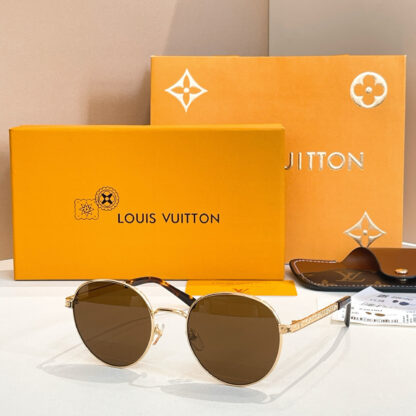 LOUIS VUITTON Fashion Sunglasses - Image 7