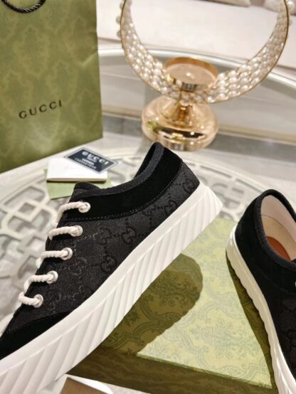 Gucci's latest hit dad shoes - Image 6