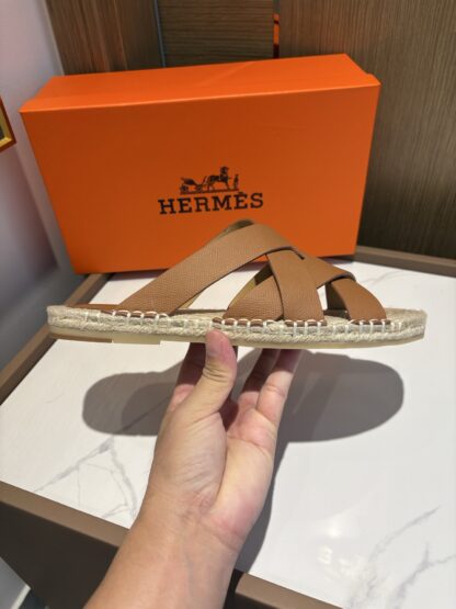 Hermès men's versatile, comfortable, non-slip brown casual slippers - Image 6