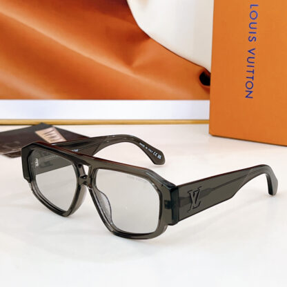 LOUIS VUITTON Fashion Sunglasses - Image 7