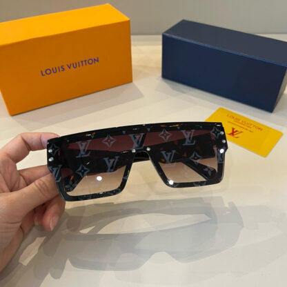 LOUIS VUITTON Fashion Sunglasses - Image 7