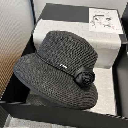 Miu Miu elegant raffia hat - Image 7