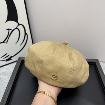 Miu Miu stylish versatile beret - Image 7