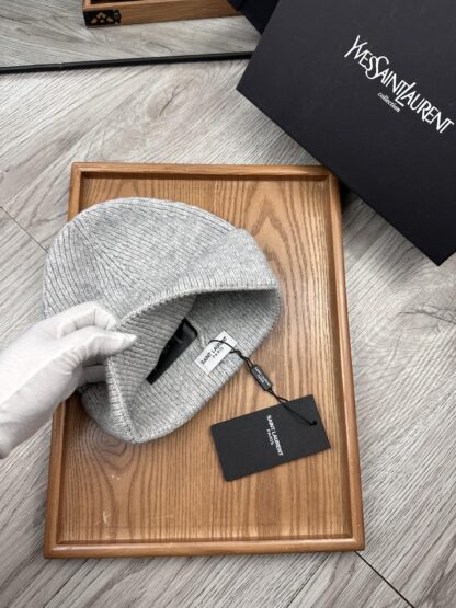 Yves Saint Laurent fine wool knitted hat - Image 6