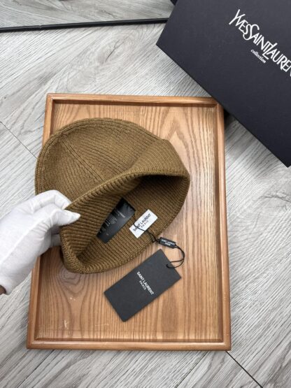 Yves Saint Laurent fine wool knitted hat - Image 6