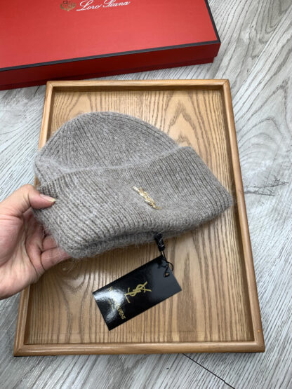 Yves Saint Laurent fine wool knitted hat - Image 6