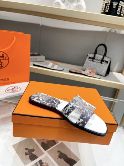 Hermès early spring new white printed pure handmade flat slippers - Image 6