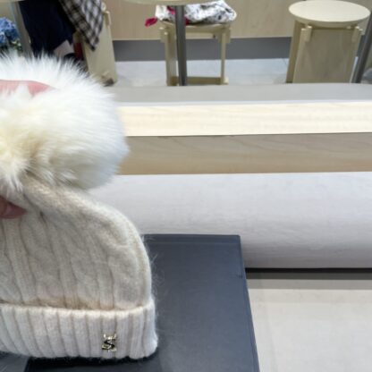 Yves Saint Laurent wool-blend knitted hat - Image 6