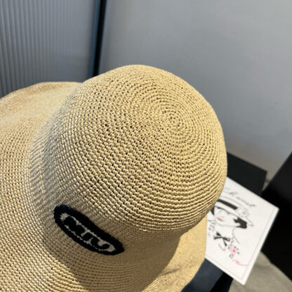 Miu Miu folding straw hat - Image 7