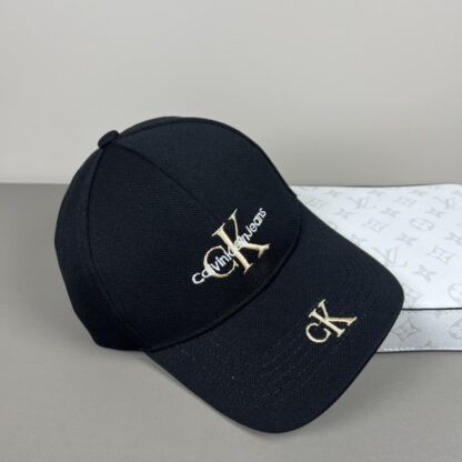 Calvin Kleinf stylish all-match baseball cap - Image 6