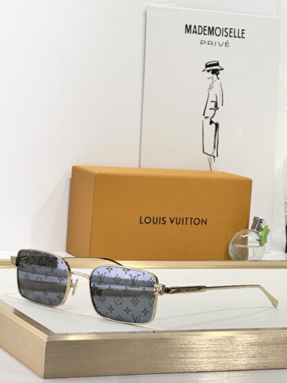 LOUIS VUITTON Fashion Sunglasses - Image 7