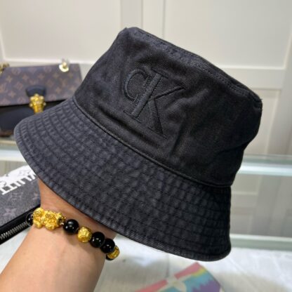 Calvin Kleinf stylish bucket hat - Image 6