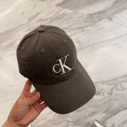 Calvin Kleinf washed denim series, casual and versatile baseball cap - Image 6