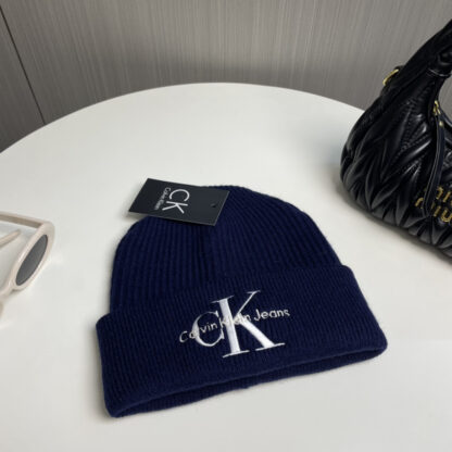 Calvin Kleinf fine wool knitted single hat - Image 6