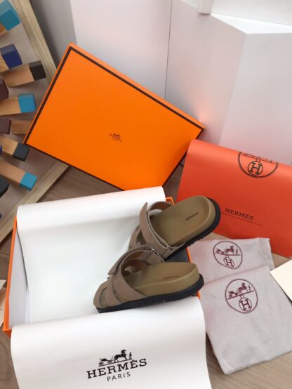 Hermès Spring/Summer new apricot brown comfortable slippers - Image 6