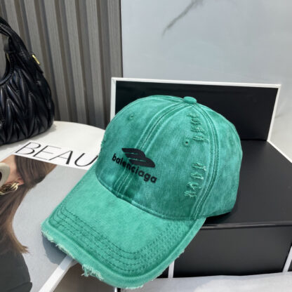 Balenciaga Spring New Hole Casual Baseball Cap - Image 6