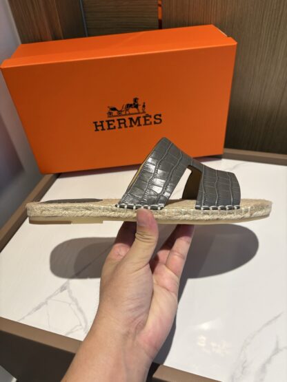 Hermes grey comfortable all-match non-slip breathable casual slippers - Image 6