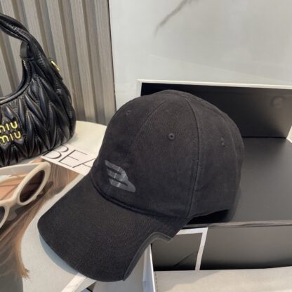 Balenciaga Unisex New Baseball Cap - Image 6