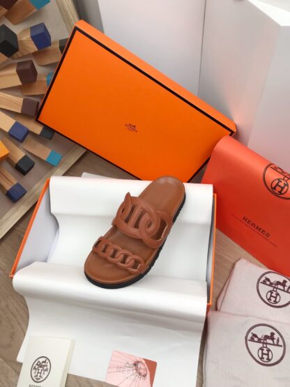 Hermes dark brown spring and summer new charm slippers - Image 6