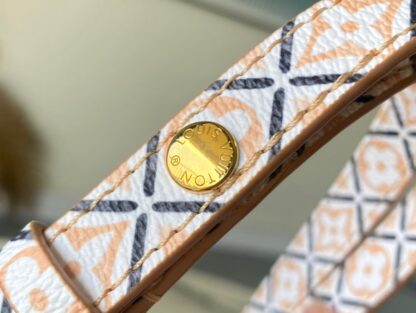 Louis Vuitton NeoNoé Bucket Bag - Image 6