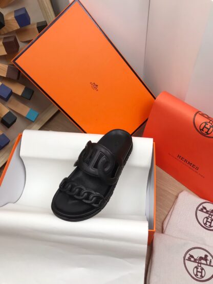 Hermès black new spring and summer charm slippers - Image 6