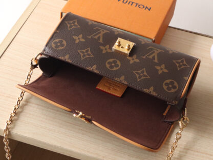 Louis Vuitton Pochette Clle Bag - Image 6