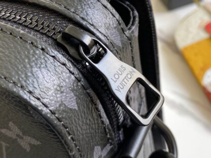 Louis Vuitton Steamer Messenger Bag - Image 6