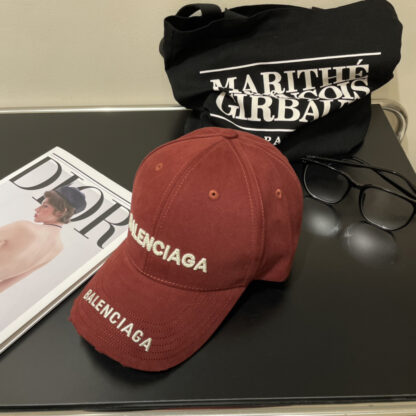 Balenciaga simple and stylish couple baseball cap - Image 6