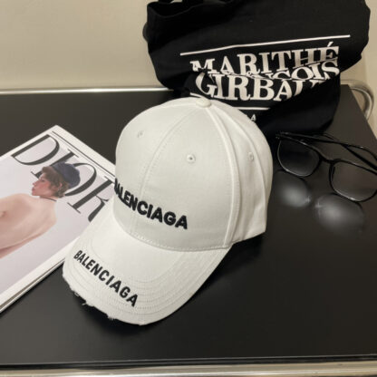 Balenciaga simple and stylish couple baseball cap - Image 6